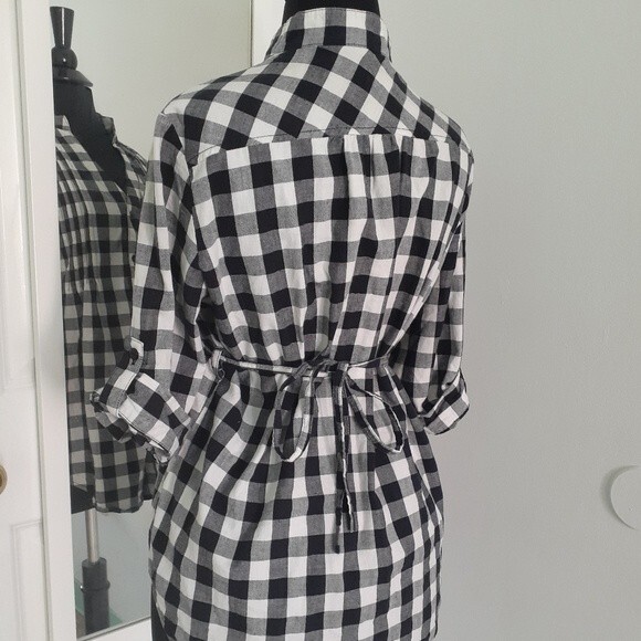 Coupe Collection Black and White Plaid Button Shirt Tie Waist Size Medium - Picture 5 of 15